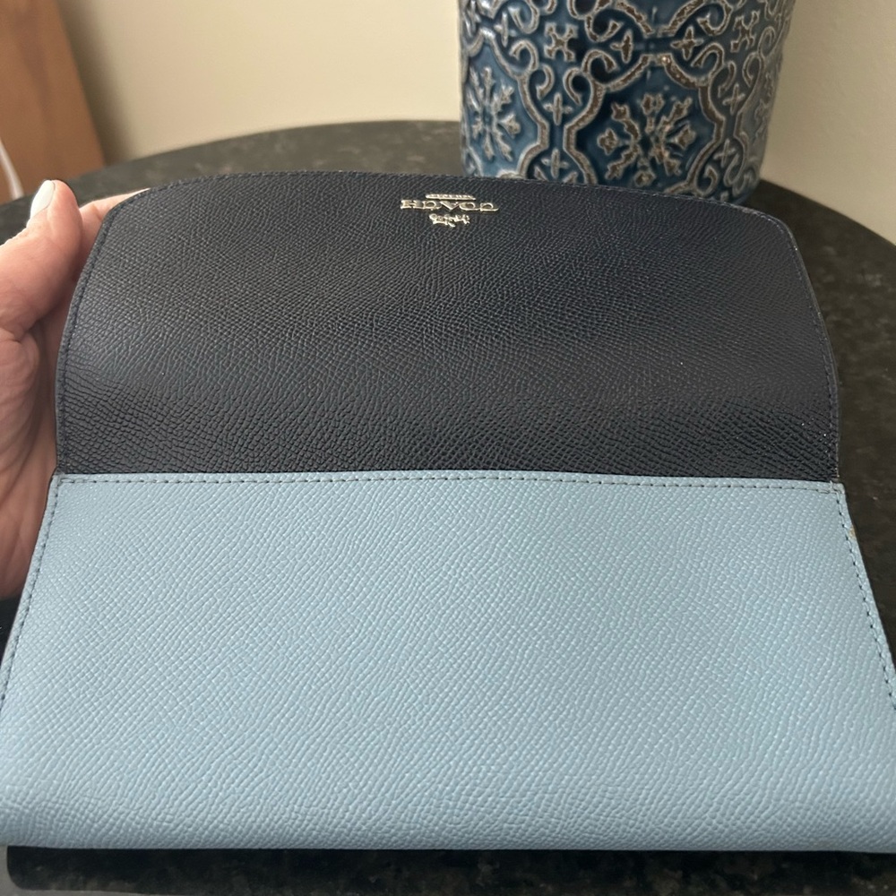Coach Tricolor Envelope Wallet (Balck, Blue And Teal) Long - Picture 9 of 13